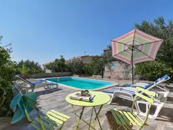 Bild zur gratis inserierten Ferienwohnung Vele Loft Ein-Schlafzimmer-Apartment mit Meerblick.