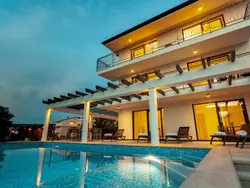 Bild zur gratis inserierten Ferienwohnung in Malinska mit großem Pool.