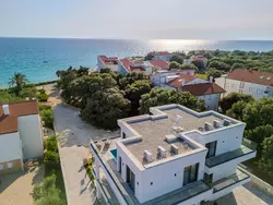 Bild zur gratis inserierten Ferienwohnung Vier-Schlafzimmer-Wohnung Dantela mit Tauchbecken.