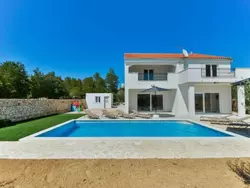 Bild zur gratis inserierten Ferienwohnung Villa Natura with pool.