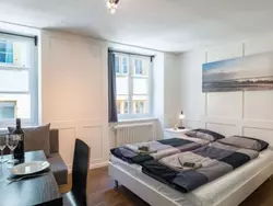 Ferienwohnung ZH Gasse 2 – HITrental Schmidgasse Apartment in Zürich - 3 Personen, Hund erlaubt