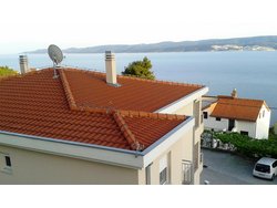 Bild zur gratis inserierten Ferienwohnung Haus bei Omis mit Meerblick.